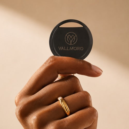 Complementary Signature Travel Accessories (Smart Location Tracker & Vegan Leather Tag)